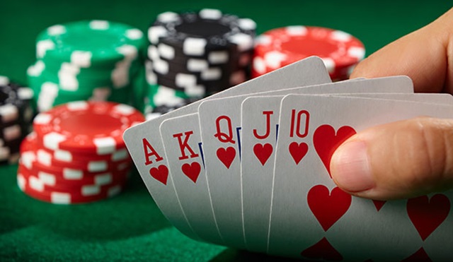 Những lưu ý quan trọng khi đọc bài poker