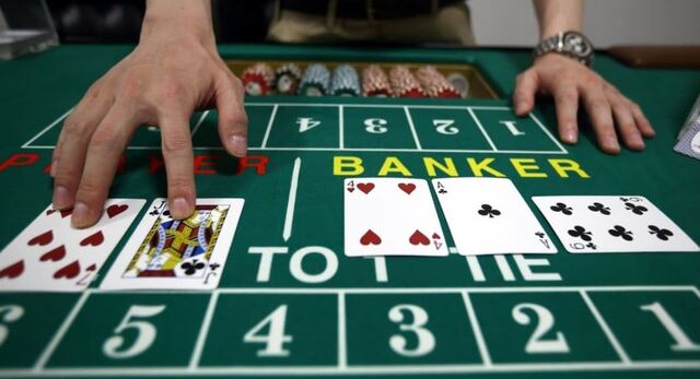 Baccarat là trò chơi hấp dẫn trong các sòng bạc trực tuyến hiện nay 